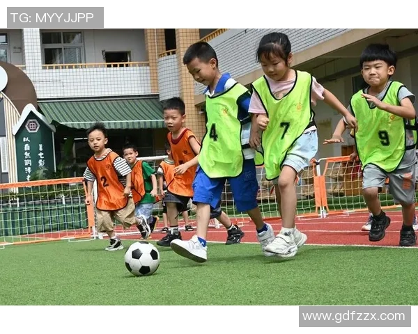 足球踢脚的正确位置与技巧解析让你在场上更加出色