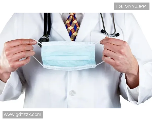 踢足球时如何有效防护身体避免受伤的全面指南与技巧分享